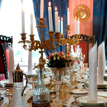 Toeyrylae Manor Hotel 4*