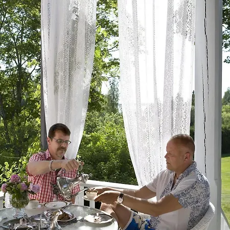 Toeyrylae Manor Hotel 4*