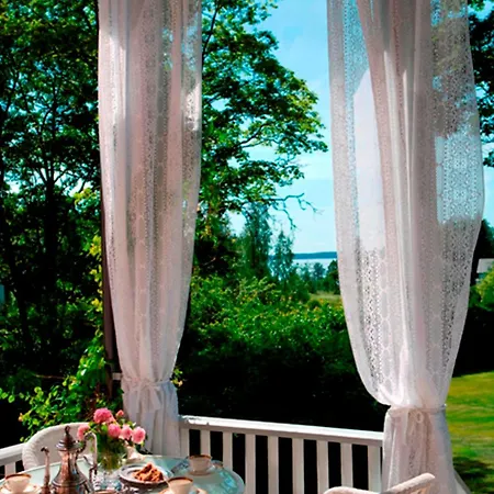 Hotel Toeyrylae Manor Artjärvi