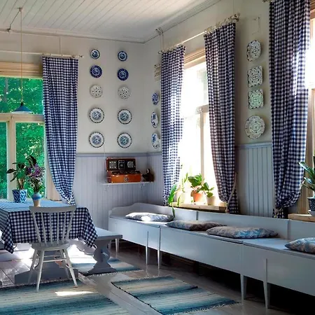 Toeyrylae Manor Hotel Artjärvi