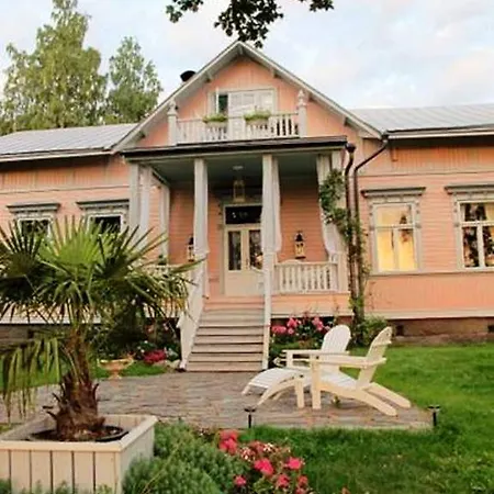 Toeyrylae Manor 4*