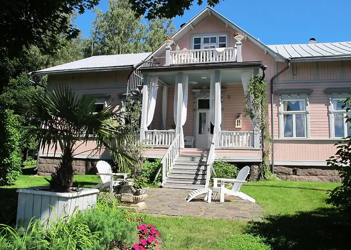 Hotell Toeyrylae Manor 4*