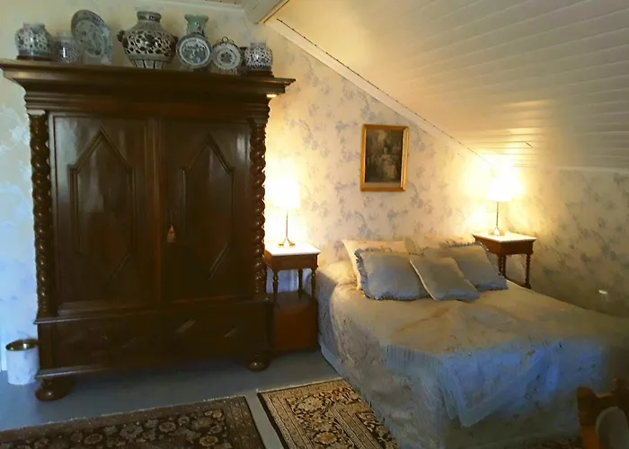 Toeyrylae Manor Hotell