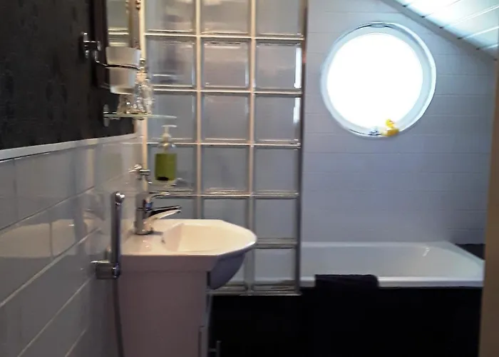 Toeyrylae Manor Artjärvi