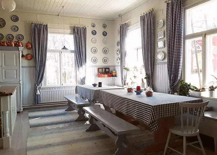 Hotell Toeyrylae Manor