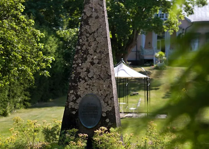 Toeyrylae Manor Hotell