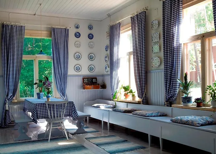 Toeyrylae Manor Hotel Artjärvi